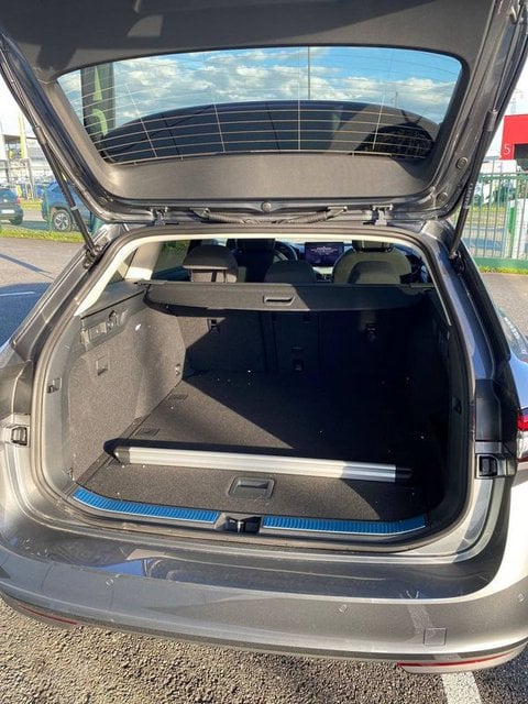 Voitures D'0Km À Lescar | Škoda Superb Iv Combi 2.0 Tdi 150 Ch Scr Dsg7 Selection 5P