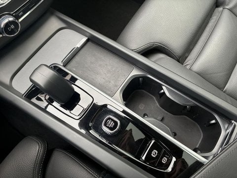 Voitures D'occasion À Lescar | Volvo Xc60 T6 Awd Hybride Rechargeable 253 Ch+145 Ch Geartronic 8...