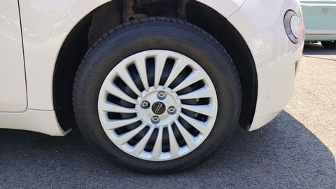 Voitures D'occasion À Villenave-D'ornon | Fiat 500 E 118 Ch Nouvelle 3P