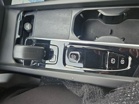 Voitures D'occasion À Saint Avit | Volvo V60 B4 197 Ch Geartronic 8 Plus 5P
