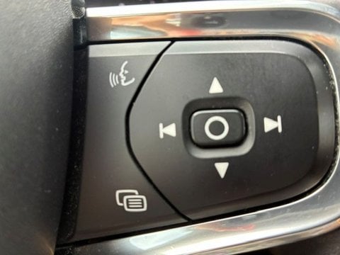 Voitures D'occasion À Saint Avit | Volvo Xc40 D3 Adblue 150 Ch Geartronic 8 Momentum 5P