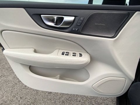 Voitures D'0Km À Lescar | Volvo V60 Ii B4 197 Ch Dct7 Ultra Style Dark 4P