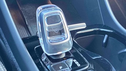 Voitures D'occasion À Lormont | Volvo Xc40 B4 197 Ch Dct7 Ultimate 5P