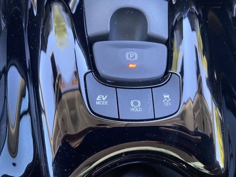 Voitures D'occasion À Le Bouscat | Toyota C-Hr Hybride 2.0L Collection 5P