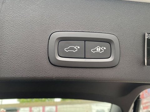 Voitures D'occasion À Labège | Volvo Xc40 B3 163 Ch Dct7 Momentum Business 5P