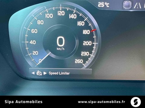 Voitures D'occasion À Mérignac | Volvo Xc40 T2 129 Ch Momentum Essentiel 5P