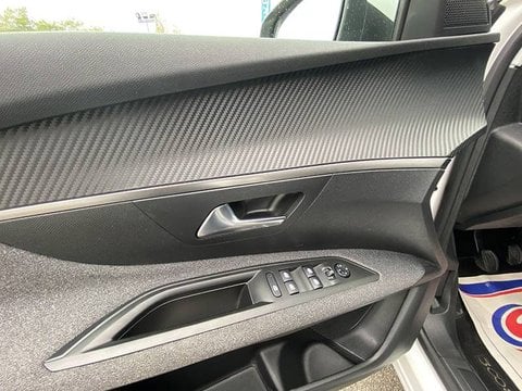 Voitures D'occasion À Lescar | Peugeot 3008 1.2 Puretech 130Ch S&S Bvm6 Active 5P