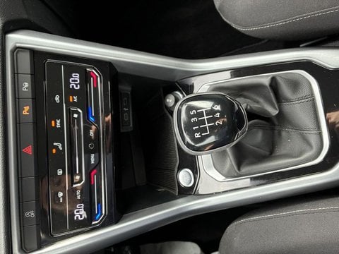 Voitures D'occasion À Lescar | Volkswagen T-Roc 2.0 Tdi 116 Start/Stop Bvm6 Life Business 5P