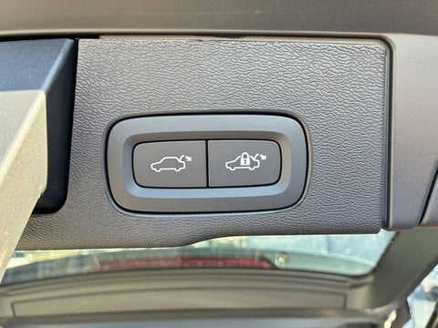 Voitures D'0Km À Lescar | Volvo Xc60 T6 Awd Hybride Rechargeable 253 Ch+145 Ch Geartronic 8 Ultr...