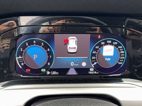 Voitures D'occasion À Tarbes | Volkswagen Golf Viii 1.0 Etsi Opf 110 Dsg7 Life Plus 5P
