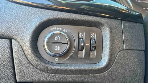 Voitures D'occasion À Toulouse | Opel Astra 1.5 Diesel 122 Ch Bvm6 Elegance Business 5P