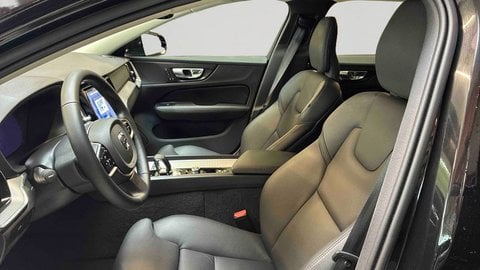 Voitures D'occasion À Anglet | Volvo V60 B4 197 Ch Dct7 Plus Style Dark 4P