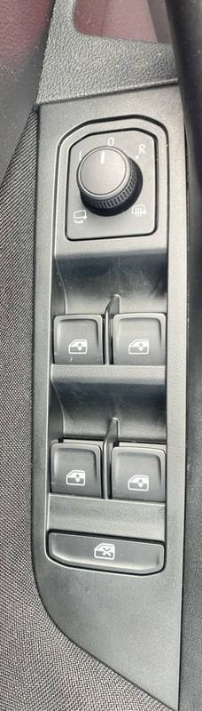 Voitures D'occasion À Lescar | Škoda Kamiq 1.0 Tsi Evo 110 Ch Dsg7 Monte-Carlo 5P