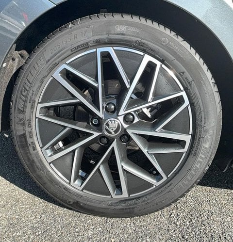 Voitures D'occasion À Tarbes | Škoda Octavia Break Combi 2.0 Tdi 150 Ch Dsg7 Sportline 5P