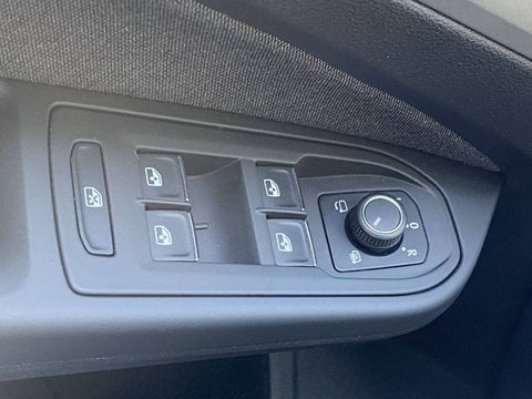 Voitures D'occasion À Tarbes | Volkswagen Golf Viii 1.0 Etsi Opf 110 Dsg7 Life Plus 5P