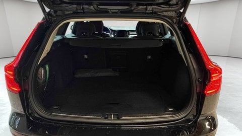 Voitures D'occasion À Anglet | Volvo V60 B4 197 Ch Dct7 Plus Style Dark 4P
