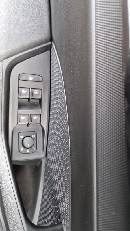 Voitures D'occasion À Tarbes | Škoda Octavia Break Combi 2.0 Tdi 150 Ch Scr Dsg7 Selection 5P