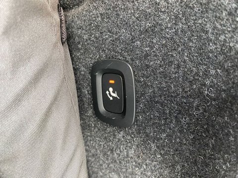 Voitures D'occasion À Labège | Volvo Xc40 T2 129 Ch Momentum Business 5P