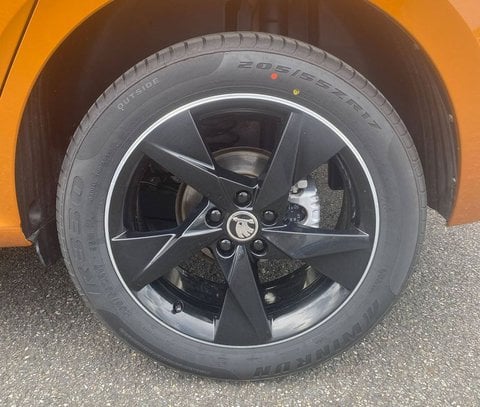 Voitures D'occasion À Lescar | Škoda Kamiq 1.0 Tsi Evo 110 Ch Dsg7 Monte-Carlo 5P