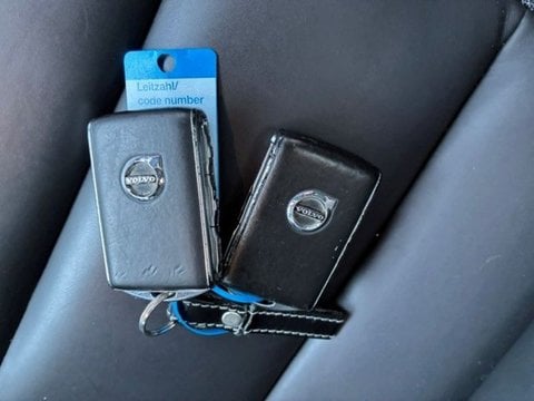Voitures D'occasion À Mérignac | Volvo Xc60 T6 Recharge Awd 253 Ch + 87 Ch Geartronic 8 R-Desig...