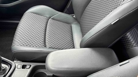 Voitures D'occasion À Lescar | Toyota Yaris Hybride 116H Collection 5P