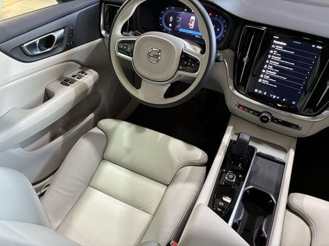 Voitures D'0Km À Toulouse | Volvo V60 B4 197 Ch Dct7 Plus Style Dark 4P