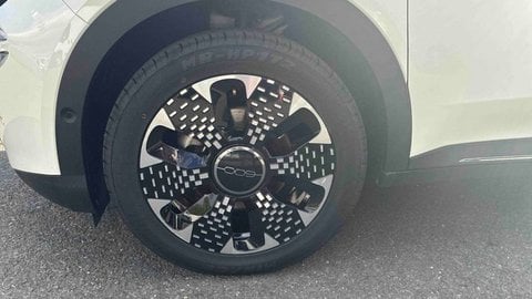 Voitures D'occasion À Libourne | Fiat 600 1.2 Hybrid 100Ch Dct6 La Prima 5P