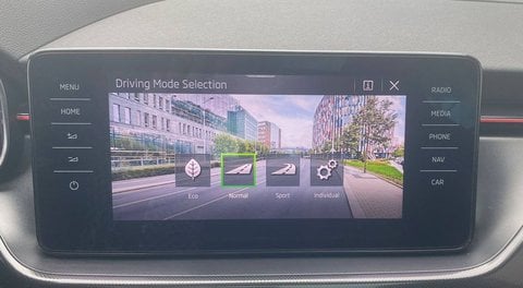 Voitures D'occasion À Lescar | Škoda Kamiq 1.0 Tsi Evo 110 Ch Dsg7 Monte-Carlo 5P