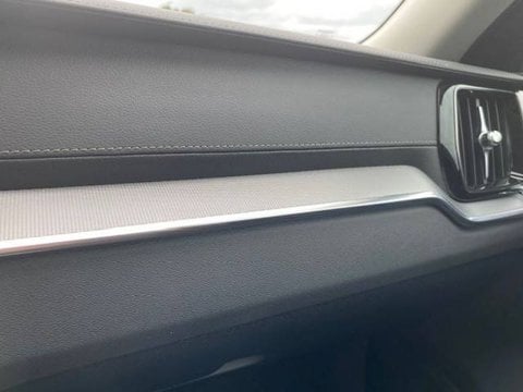 Voitures D'0Km À Saint Avit | Volvo V60 B4 197 Ch Dct7 Ultra Style Dark 4P