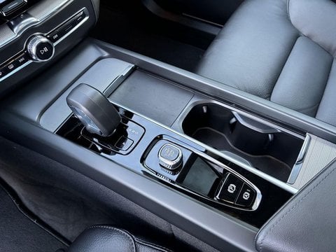 Voitures D'occasion À Lescar | Volvo Xc60 T6 Awd Hybride Rechargeable 253 Ch+145 Ch Geartronic 8...