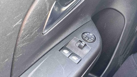 Voitures D'occasion À Toulouse | Opel Corsa 1.2 Turbo 100 Ch Bvm6 Edition 5P