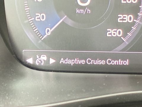 Voitures D'occasion À Lescar | Volvo Xc40 T4 Recharge 129+82 Ch Dct7 Inscription Business 5P