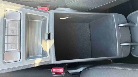 Voitures D'occasion À Villenave-D'ornon | Hyundai Kona Electrique 39 Kwh - 136 Ch Intuitive 5P