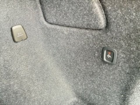 Voitures D'occasion À Lescar | Volvo Xc40 T4 Recharge 129+82 Ch Dct7 Inscription Business 5P