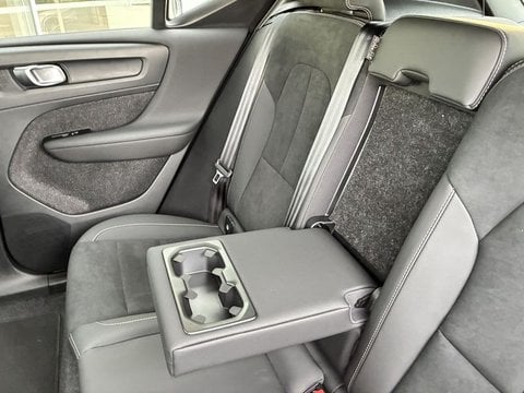 Voitures D'0Km À Lescar | Volvo Xc40 B3 163 Ch Dct7 Black Edition 5P