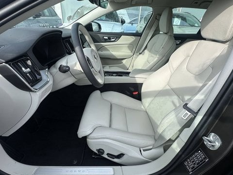 Voitures D'0Km À Toulouse | Volvo V60 B4 197 Ch Dct7 Plus Style Dark 4P
