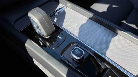 Voitures D'occasion À Lescar | Volvo Xc60 T6 Awd Hybride Rechargeable 253 Ch+145 Ch Geartronic 8...