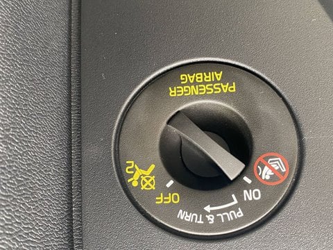Voitures D'occasion À Labège | Volvo Xc40 B3 163 Ch Dct7 Momentum Business 5P