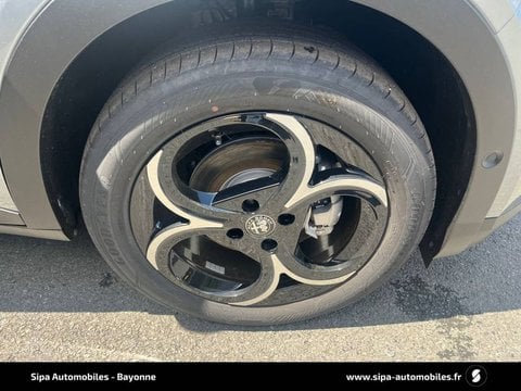 Voitures D'0Km À Bayonne | Alfa Romeo Junior Ibrida Junior 1.2 Ibrida 136 Ch Edct6 Speciale 5P