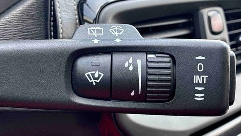 Voitures D'occasion À Toulouse | Volvo V40 D2 Adblue 120 Ch Geartronic 6 Momentum 5P