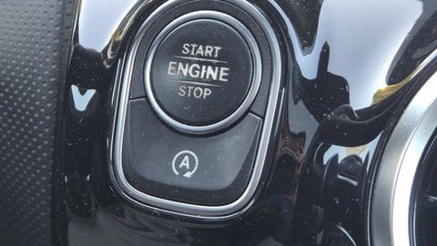 Voitures D'occasion À Le Bouscat | Mercedes-Benz Classe A Iv 180 D 7G-Dct Amg Line 5P