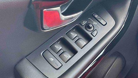 Voitures D'occasion À Toulouse | Volvo V40 D2 Adblue 120 Ch Geartronic 6 Momentum 5P