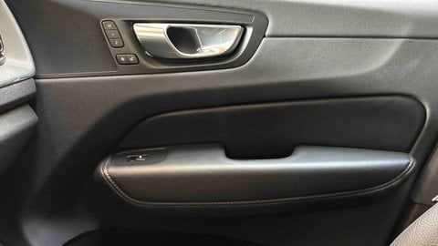 Voitures D'occasion À Anglet | Volvo Xc60 T6 Awd Hybride Rechargeable 253 Ch+145 Ch Geartronic 8...