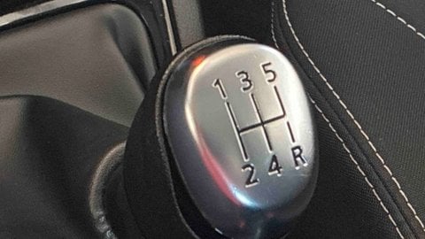 Voitures D'occasion À Lescar | Renault Clio 1.2 16V 75 Limited 5P