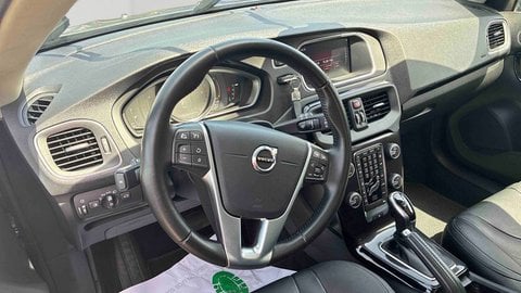 Voitures D'occasion À Toulouse | Volvo V40 D2 Adblue 120 Ch Geartronic 6 Momentum 5P