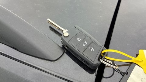 Voitures D'occasion À Lescar | Škoda Kamiq 1.0 Tsi Evo 2 116 Ch Dsg7 Selection 5P