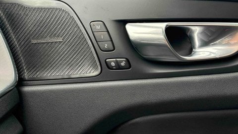 Voitures D'occasion À Anglet | Volvo Xc60 T6 Awd Hybride Rechargeable 253 Ch+145 Ch Geartronic 8...