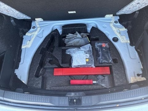 Voitures D'occasion À Beauvais | Toyota Auris Hsd 136H Design