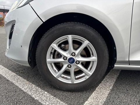 Voitures D'occasion À Saint Maximin | Ford Fiesta 1.1 75Ch Titanium Business 5P