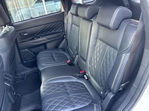 Voitures D'occasion À Saint Maximin | Mitsubishi Outlander Phev Twin Motor Instyle 4Wd Euro6D-T ...
